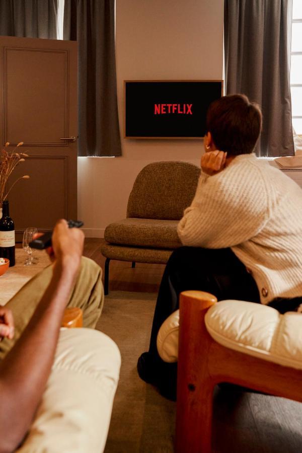 Edgar Louvre - Jour Paris